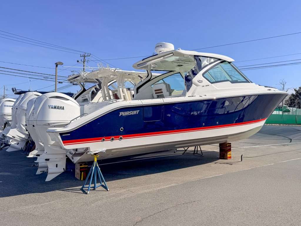 DC326 3 2 - 2026 Pursuit DC 326
